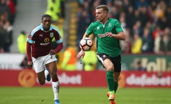 为什么投手被击出长打后习惯性要求更换新球的心理暗示逻辑